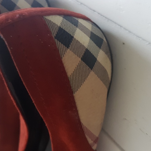 Burberry Leather Flats - Picture 7 of 14